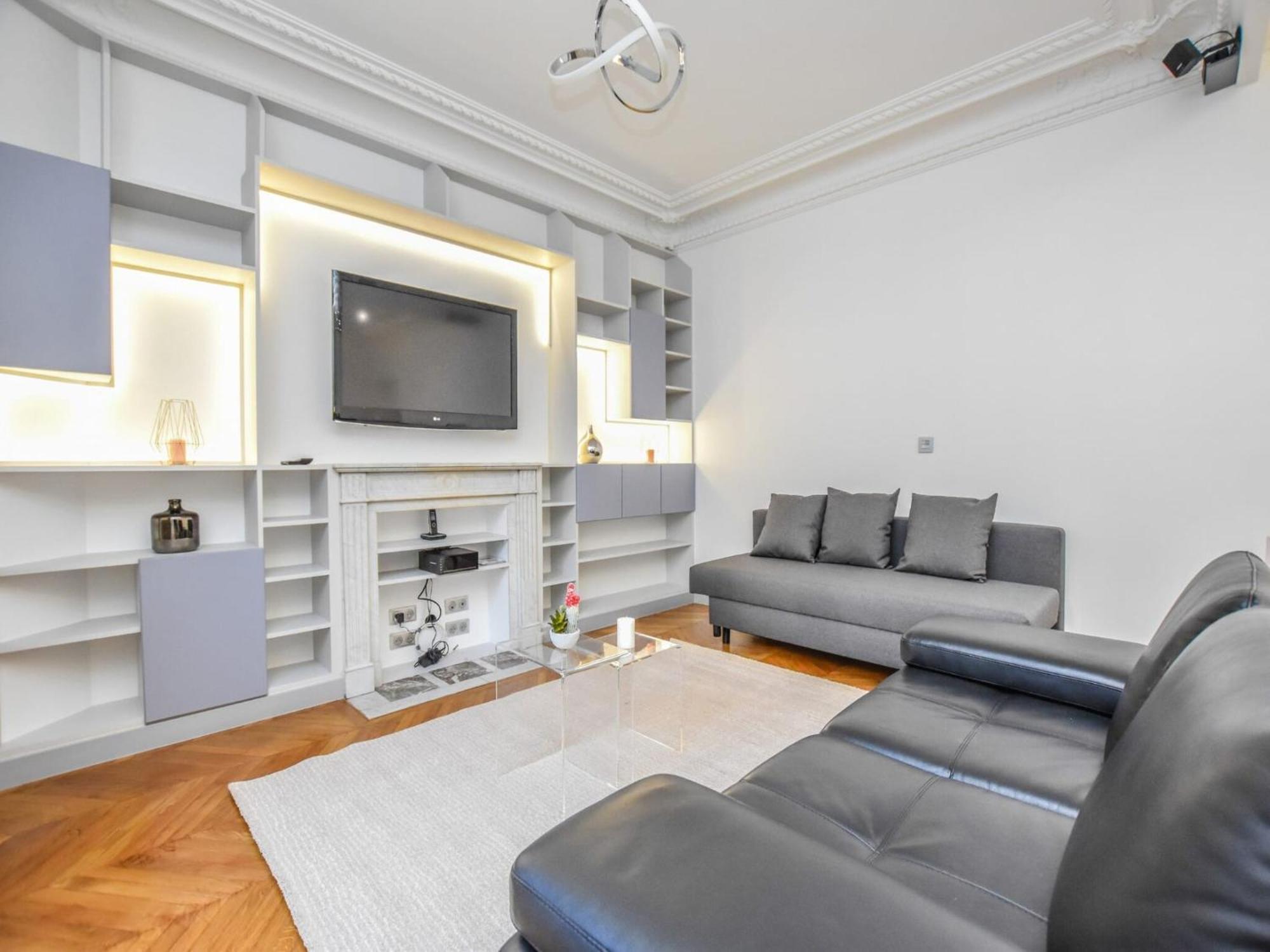 Charming Appart- 6p - Trocadero Apartment