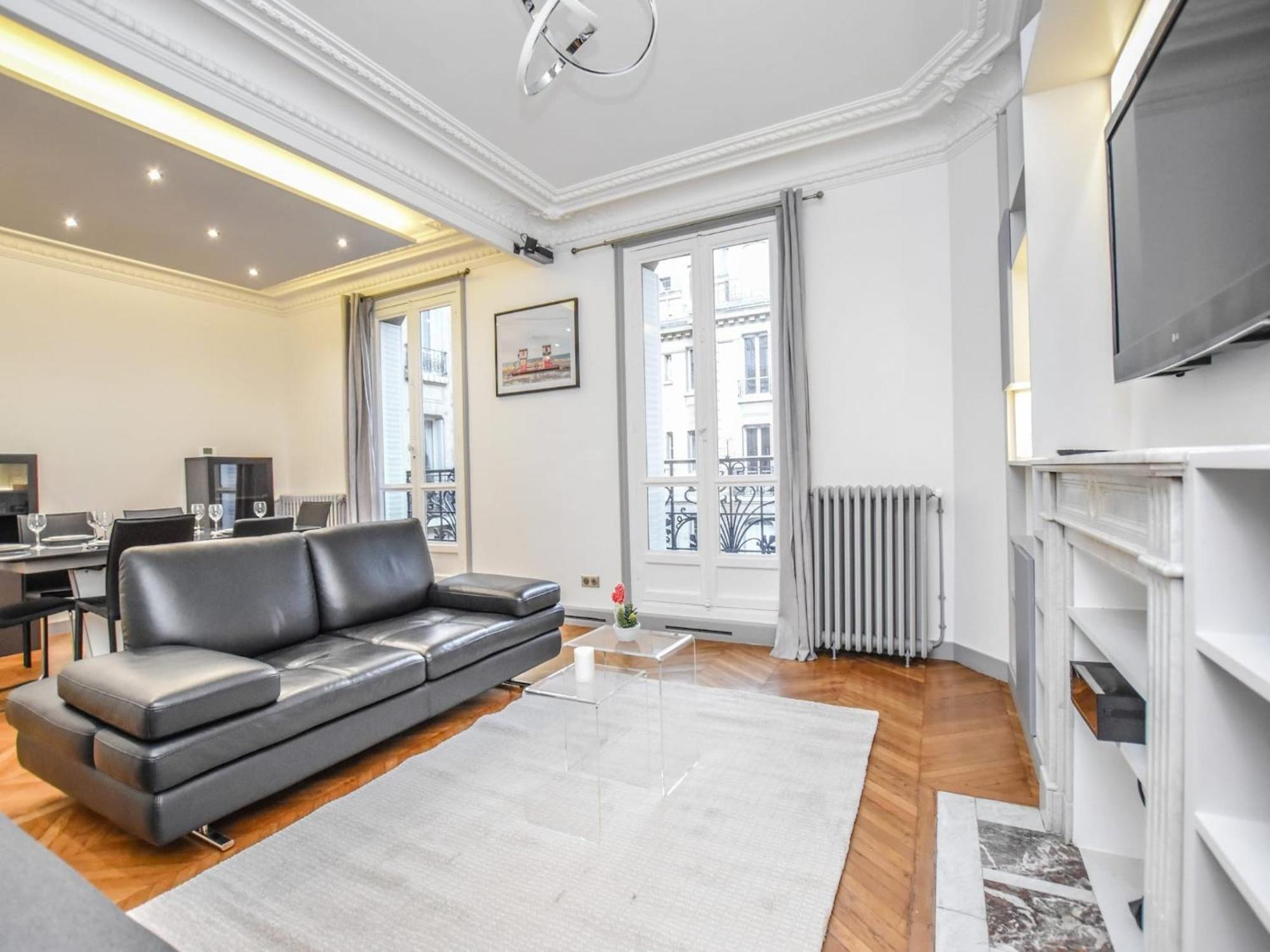 Charming Appart- 6p - Trocadero Apartment Paris